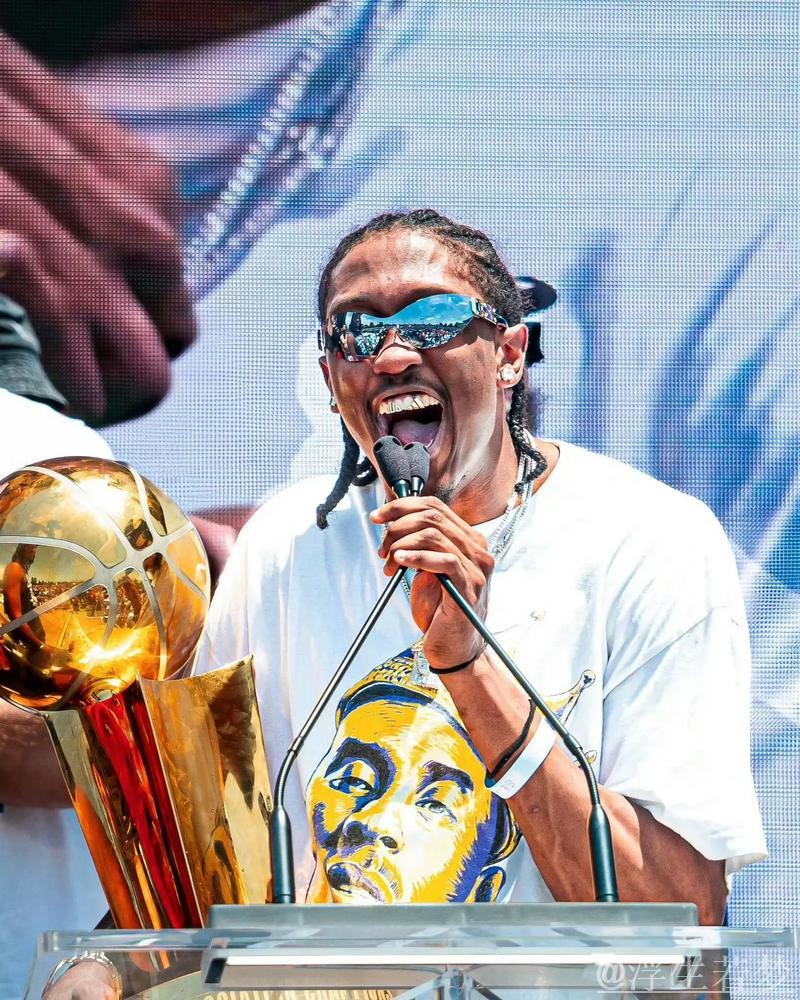 NBA杯12月14日:雷霆战马刺 杰伦·威廉姆斯精彩表现 NBA杯12月14日:雷霆战马刺 杰伦·威廉姆斯精彩表现